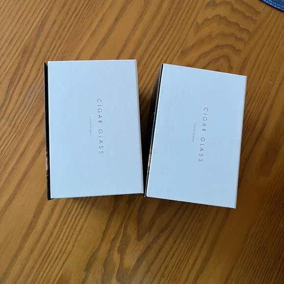 New in the BOX - SET OF 2 Corkcicle Cigar Glasses, Whiskey Rocks hat hold cigars - Picture 4 of 12